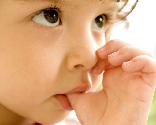 How to stop a child from sucking his or her thumb